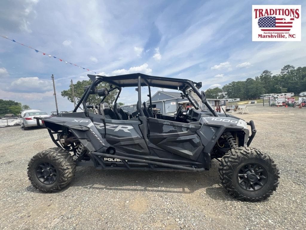 Image of Polaris RZR 1000 Primary image