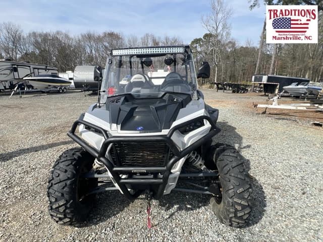 Image of Polaris RZR XP 1000 equipment image 1