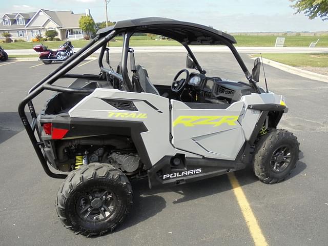 Image of Polaris RZR Trail Ultimate equipment image 3