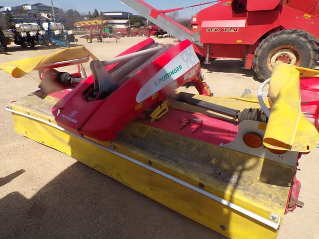 Image of Pottinger Novacat 351 equipment image 4