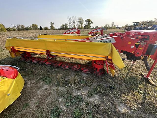 Image of Pottinger Novacat S12 equipment image 1