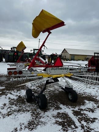 Image of Pottinger Top 692A equipment image 3