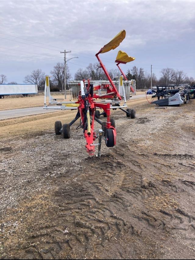 Image of Pottinger Top 692A equipment image 2