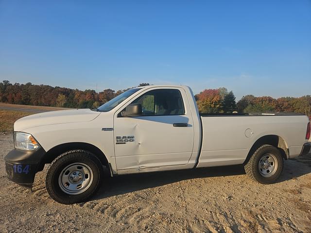 Image of Dodge Ram 1500 equipment image 2