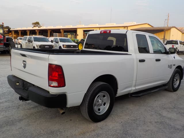 Image of Dodge Ram 1500 equipment image 2