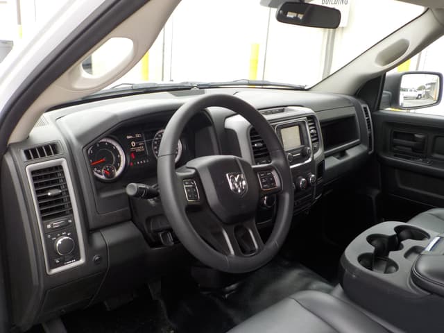 Image of Dodge Ram 1500 equipment image 4