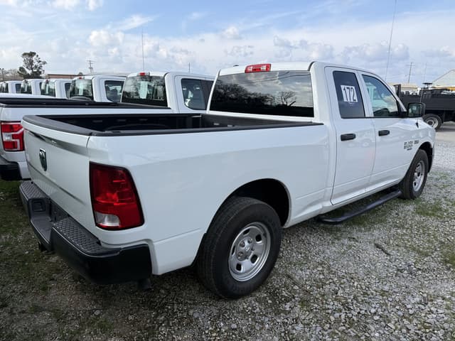 Image of Dodge Ram 1500 equipment image 2