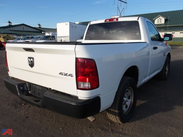 Image of Dodge Ram 1500 equipment image 4