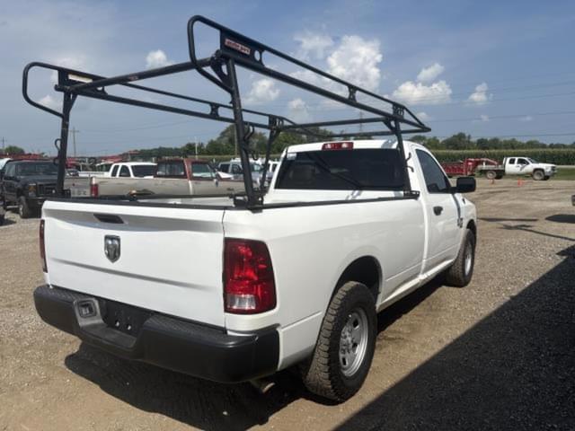 Image of Dodge Ram 1500 equipment image 3