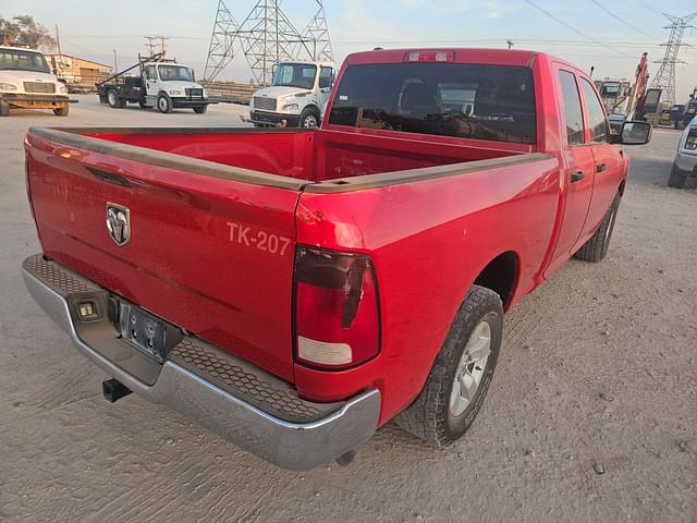 Image of Dodge Ram 1500 equipment image 4