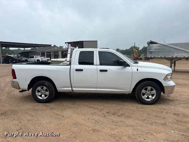 Image of Dodge Ram 1500 equipment image 3
