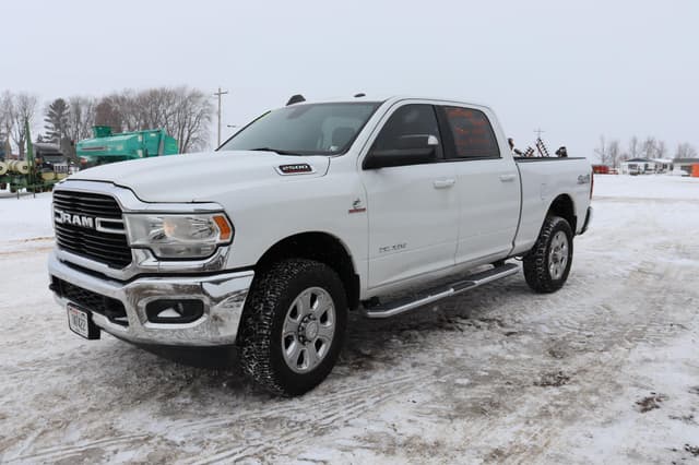 Image of Dodge Ram 2500 equipment image 2