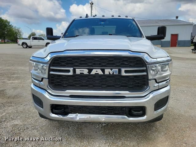 Image of Dodge Ram 2500HD equipment image 1