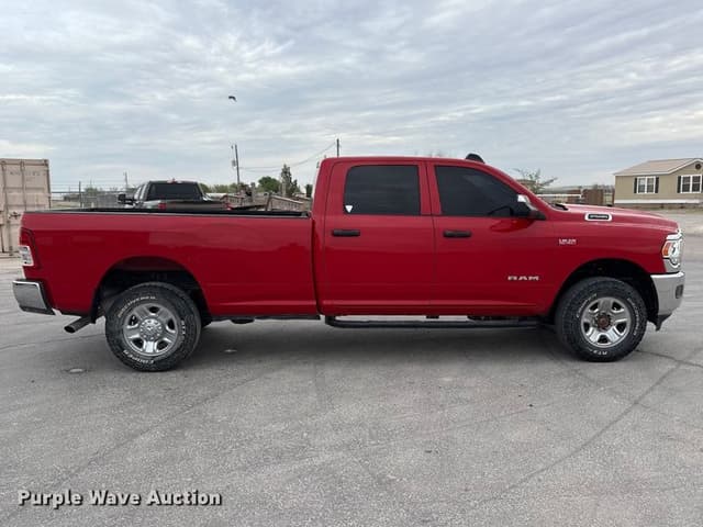 Image of Dodge Ram 2500 equipment image 3