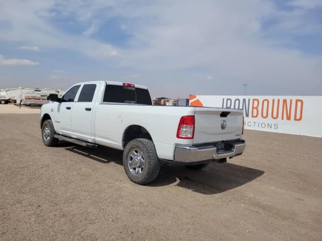 Image of Dodge Ram 2500 equipment image 2