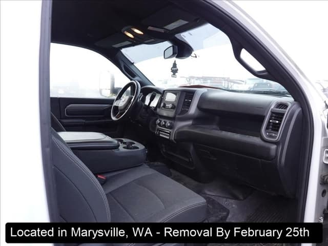 Image of Dodge Ram 3500 equipment image 4