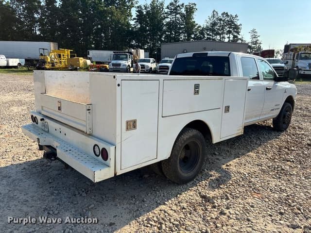Image of Dodge Ram 3500 equipment image 4