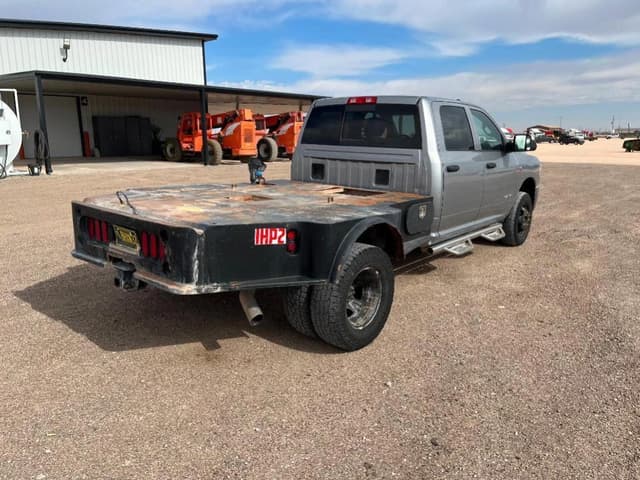 Image of Dodge Ram 3500 equipment image 4