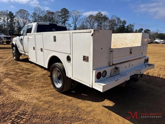 Image of Dodge Ram 4500 equipment image 2