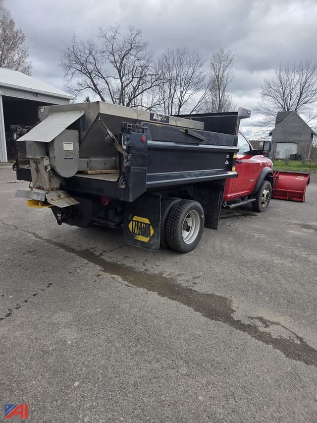 Image of Dodge Ram 5500HD equipment image 3