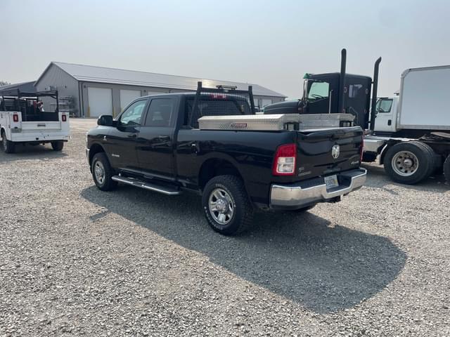 Image of Dodge Ram 2500HD equipment image 3