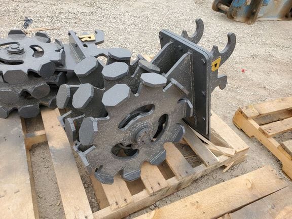 2021 Rockland Excavator Compaction Wheel Equipment Image0