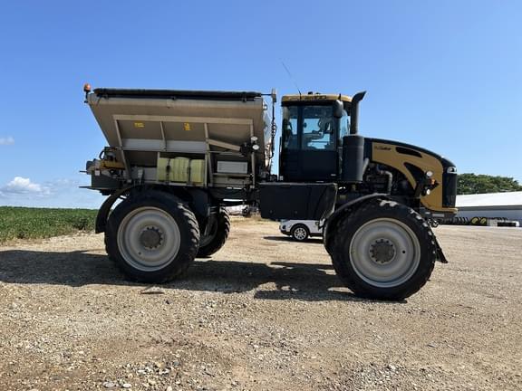 Image of RoGator RG1100C equipment image 2
