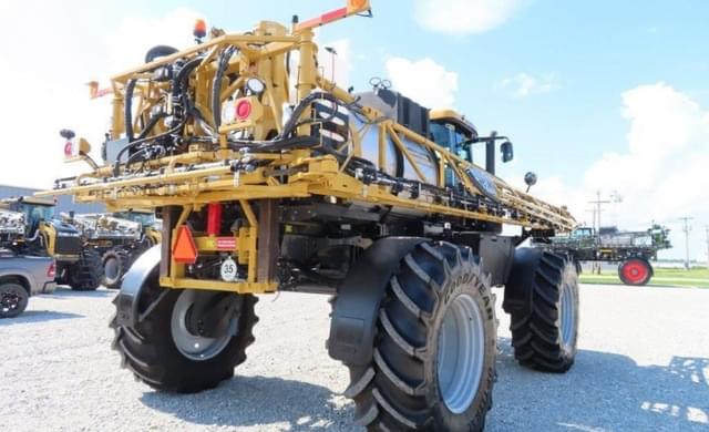 Image of RoGator RG1100C equipment image 4