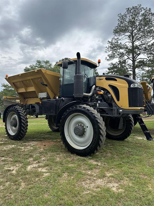 Image of RoGator RG1100C equipment image 2