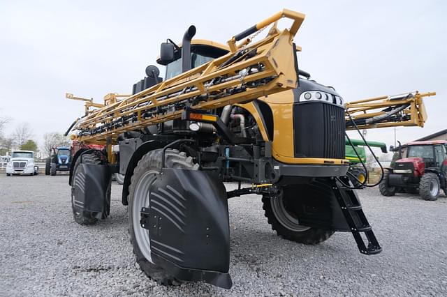 Image of RoGator RG1100C equipment image 3