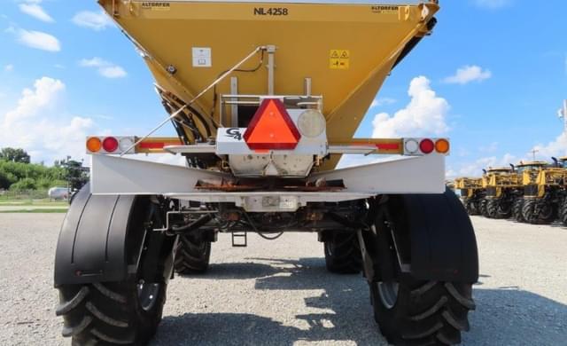 Image of RoGator RG1100C equipment image 3