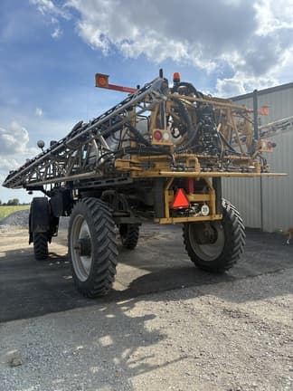 Image of RoGator RG1100C equipment image 3