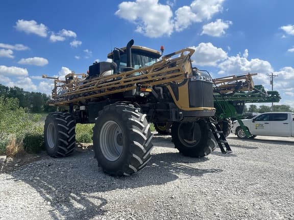 Image of RoGator RG1300C equipment image 3
