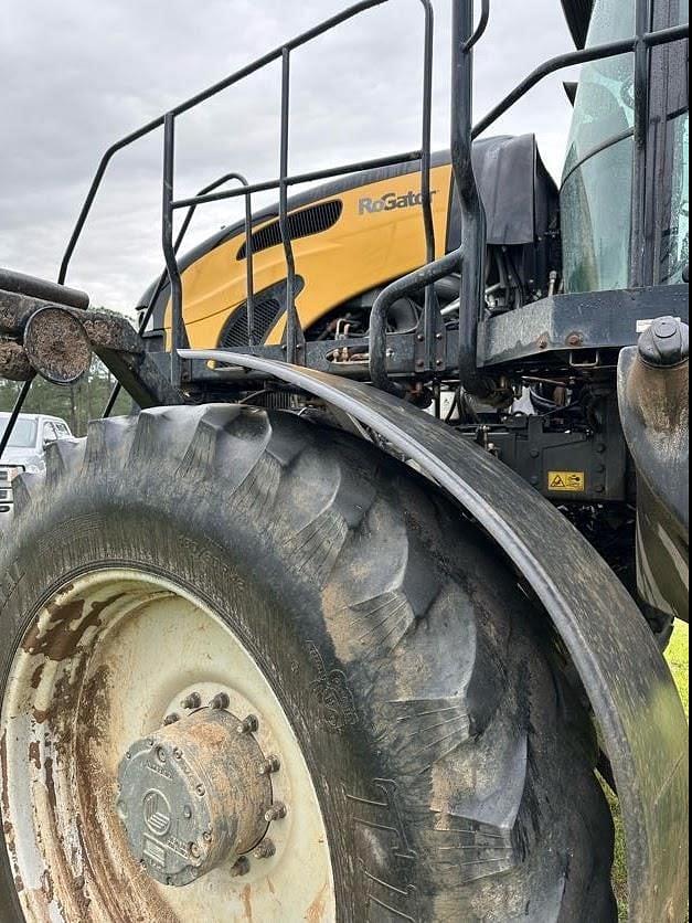 Image of RoGator RG1300 equipment image 2