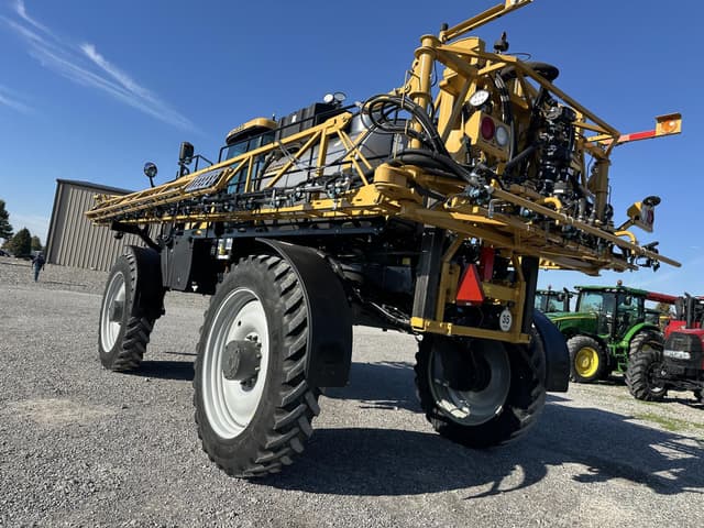 Image of RoGator RG1300C equipment image 4