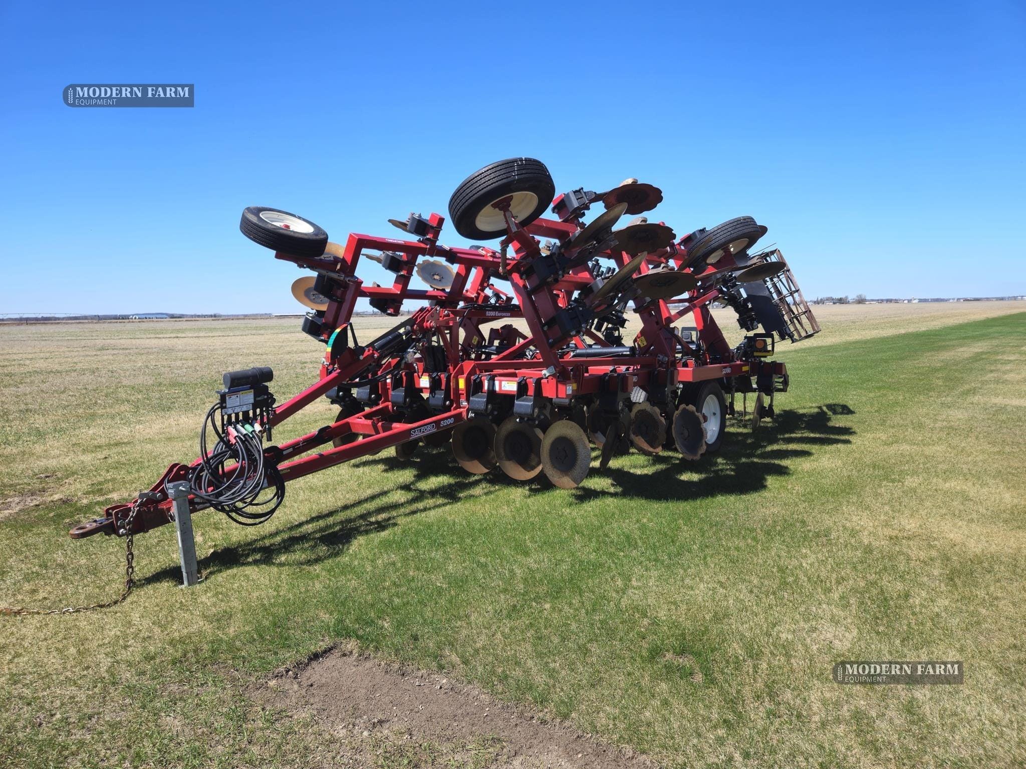 2021 Salford 5200 Equipment Image0