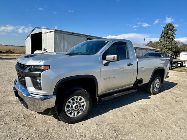 Image of Chevrolet 2500 equipment image 1