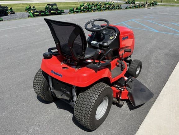 Image of Simplicity Broadmoor equipment image 4