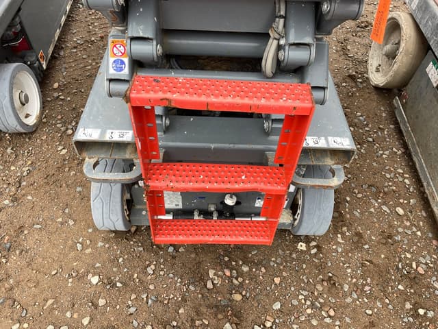 Image of Sky Jack SJ3219 equipment image 4