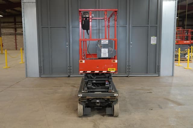Image of Sky Jack SJ3219 equipment image 2