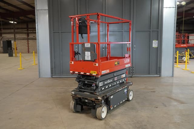 Image of Sky Jack SJ3219 equipment image 1