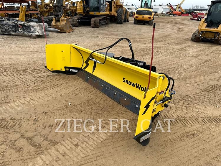 2021 Snow Wolf QuattroPlow Equipment Image0