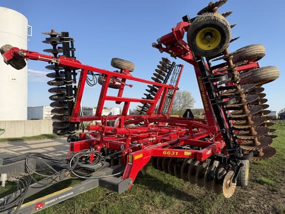 Image of Sunflower 6631-31 equipment image 2