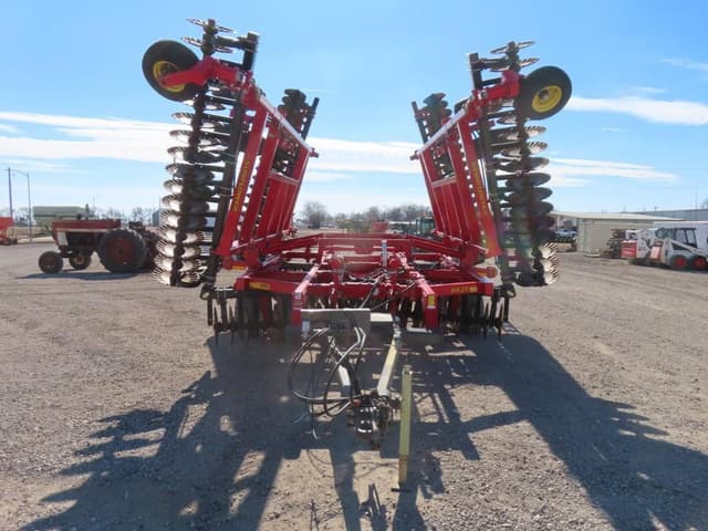 Image of Sunflower 6631 equipment image 2