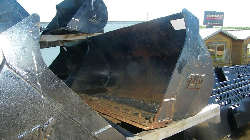 Image of Tag Bucket Image 1