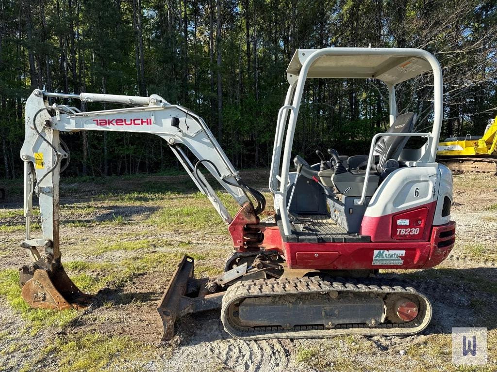 Main image Takeuchi TB230