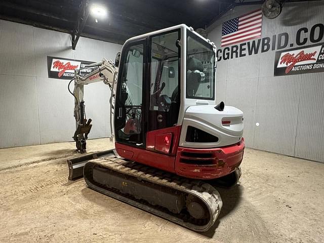 Image of Takeuchi TB250-2 equipment image 2