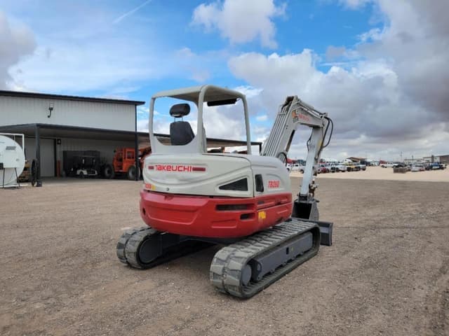 Image of Takeuchi TB260 equipment image 4