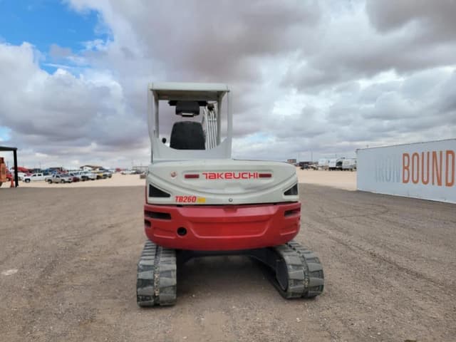 Image of Takeuchi TB260 equipment image 3