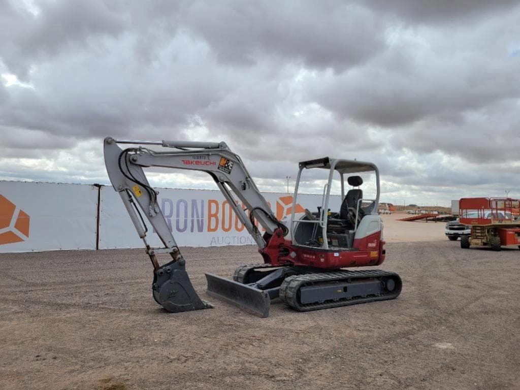 Image of Takeuchi TB260 Primary image